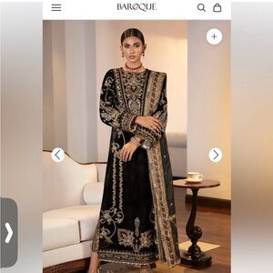 Baroque pakistani velvet dress with Gold Embroidery